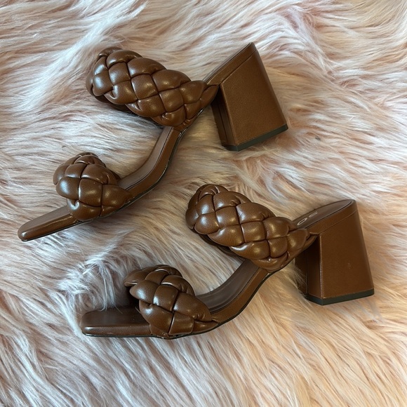 Soda Brown Square Toe Chunky Heel Braided Strap Heels NWOT - Picture 4 of 7